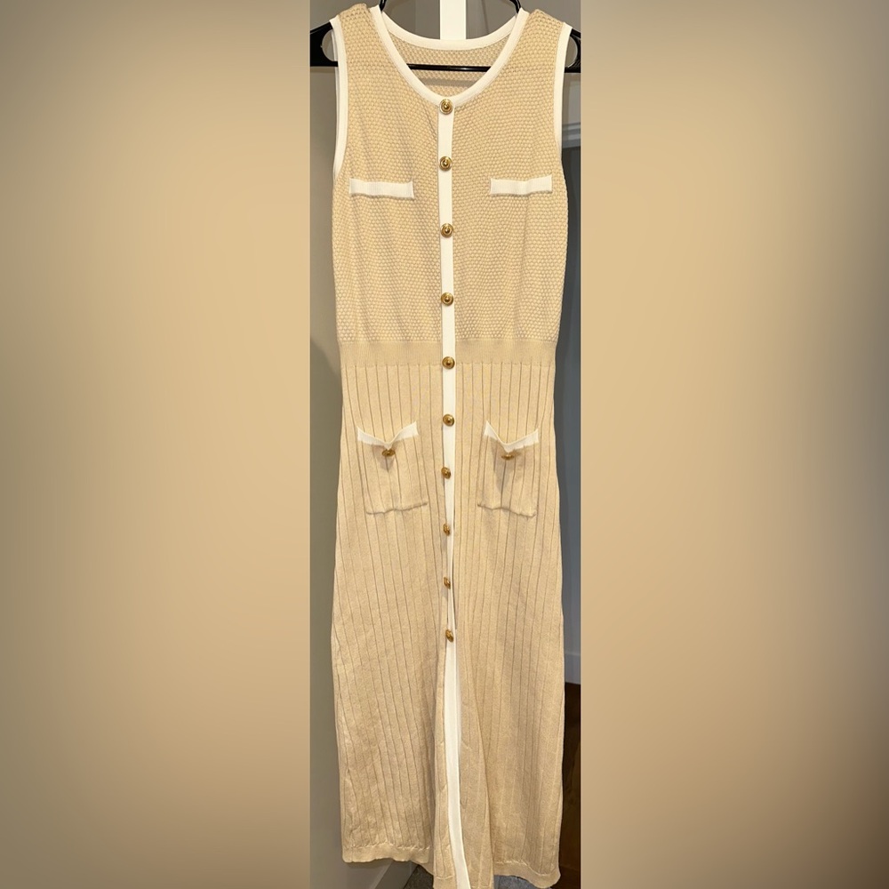 Amazon Beige Button-Front Maxi Dress